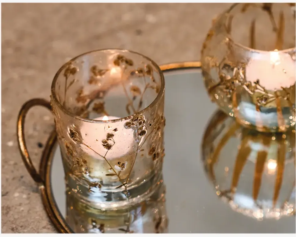 Fyrfadsstage glas m/blomster H.8 cm