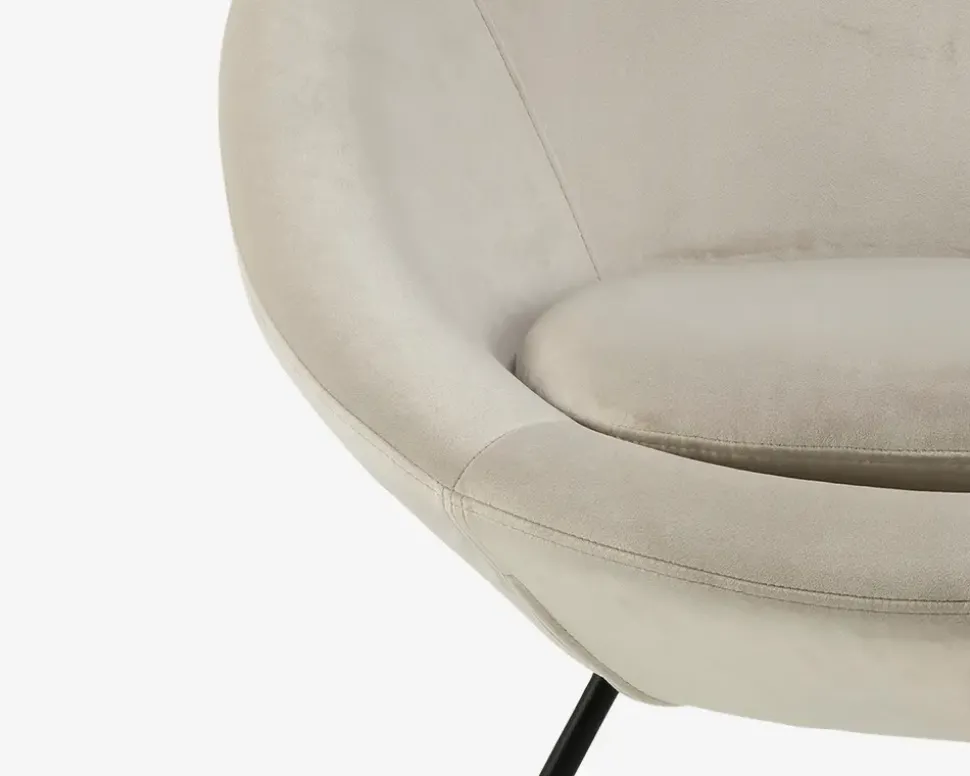 Loungestol beige/sort metalstel