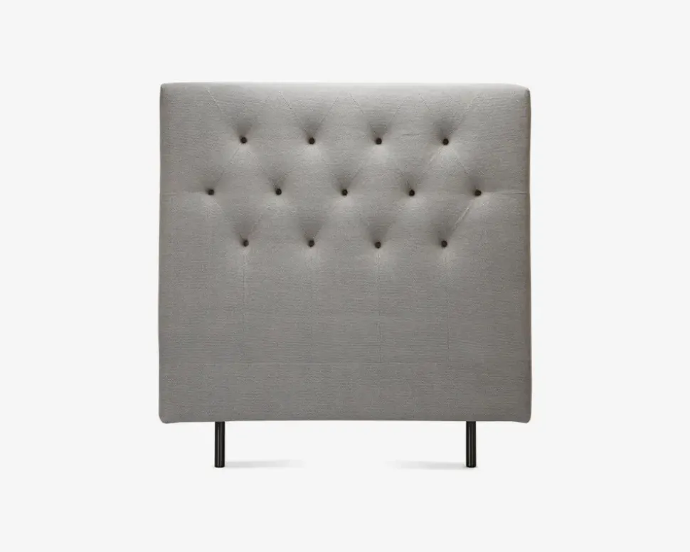 Sengegavl i beige B. 144 cm