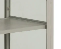 Vitrine Seaford H. 185,6 cm. grå